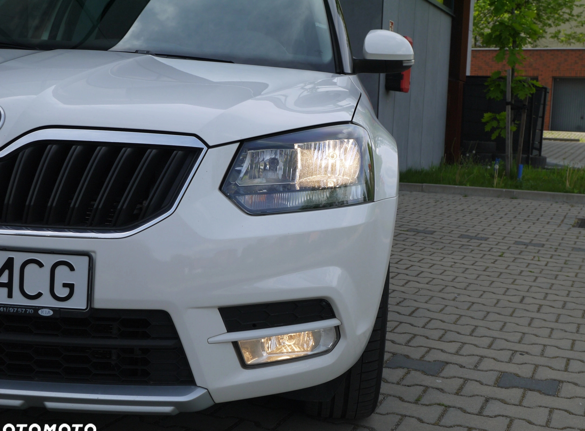 Skoda Yeti cena 39900 przebieg: 256000, rok produkcji 2014 z Gliwice małe 497